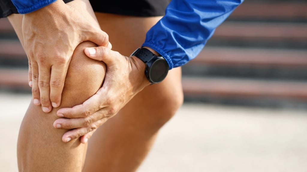 Causes and risk factors of knee bursitis